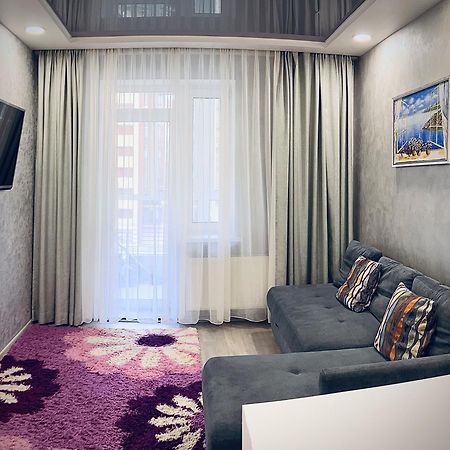Сучасна Та Простора Квартира В Гарному Районі Міста Біля Парку Irpin Extérieur photo