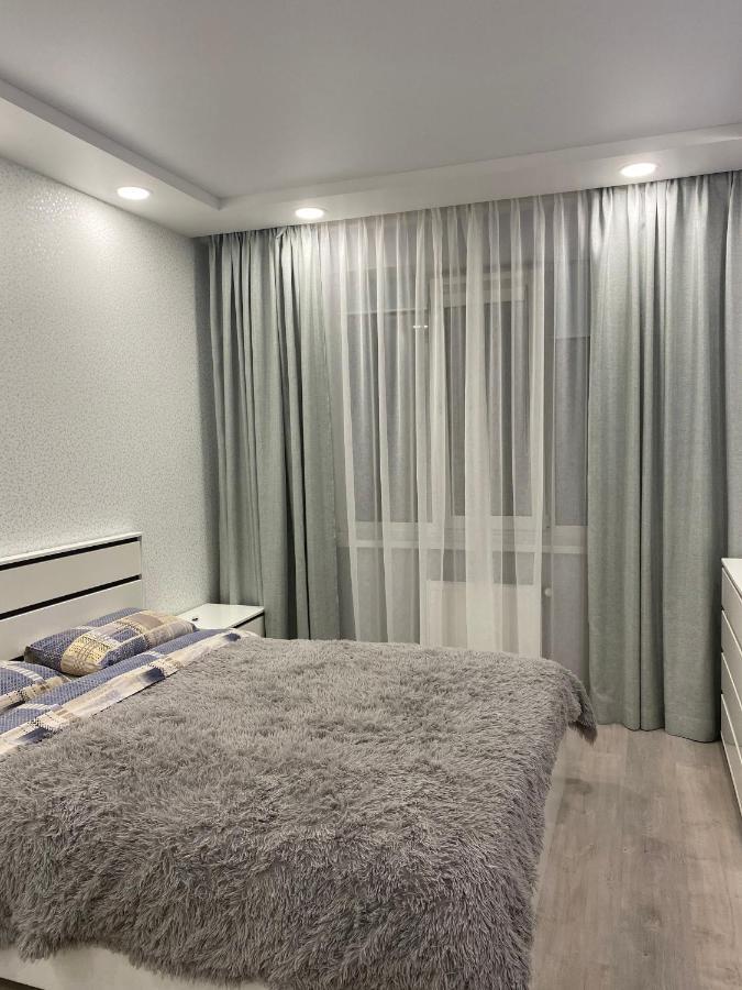 Сучасна Та Простора Квартира В Гарному Районі Міста Біля Парку Irpin Extérieur photo