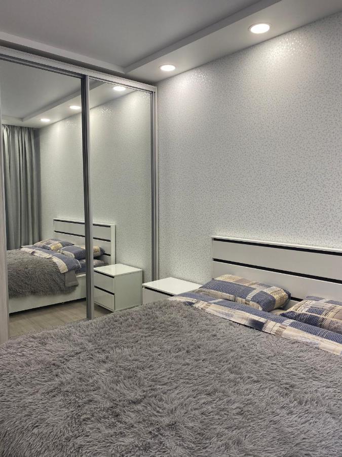 Сучасна Та Простора Квартира В Гарному Районі Міста Біля Парку Irpin Extérieur photo