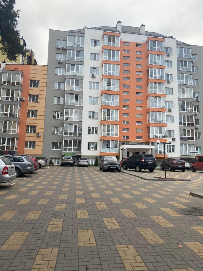 Сучасна Та Простора Квартира В Гарному Районі Міста Біля Парку Irpin Extérieur photo